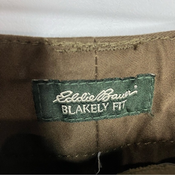 NWT Eddie Bauer Blakely fit pants brown size 20 tall - Picture 3 of 7